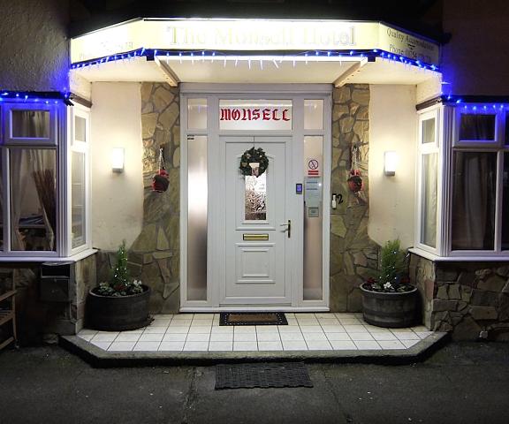 The Monsell Hotel England Skegness Interior Entrance