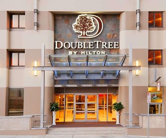 DoubleTree by Hilton Hotel & Suites Pittsburgh Downtown Pennsylvania Pittsburgh Exterior Detail