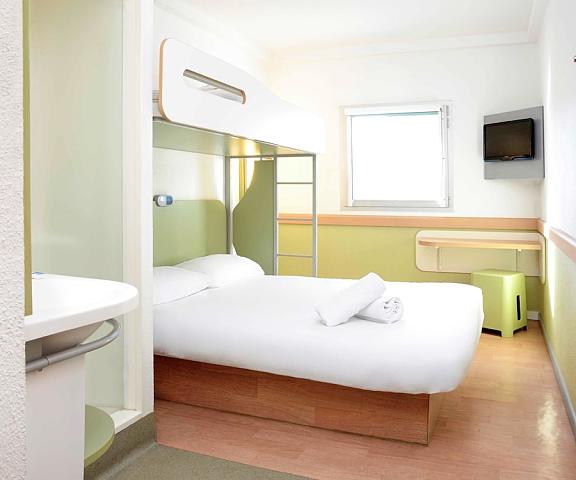 ibis budget Portsmouth England Southsea Room