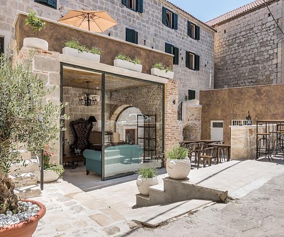 Heritage Palace Varos - MAG Quaint & Elegant Boutique Hotels Split-Dalmatia Split Terrace