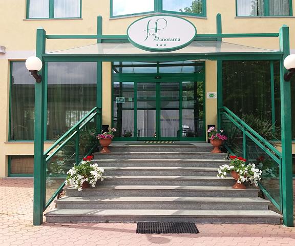 Hotel Panorama Piedmont Cambiano Entrance