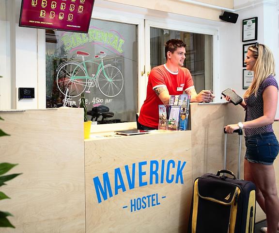Maverick Hostel & Ensuites null Budapest Reception