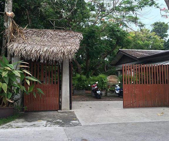 Fern House Retreat Phuket Chalong Entrance