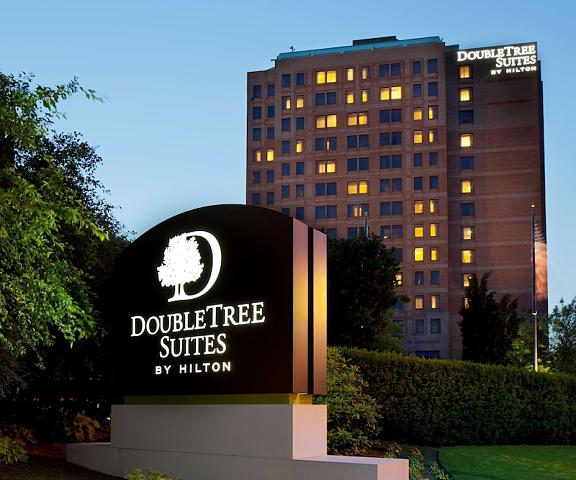 DoubleTree Suites by Hilton Hotel Boston - Cambridge Massachusetts Boston Exterior Detail