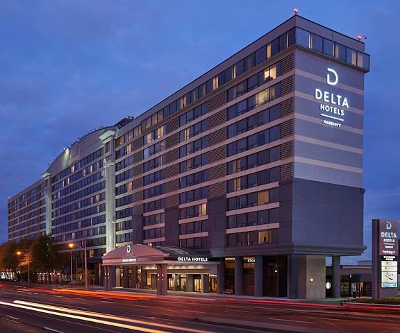 Delta Hotels by Marriott Toronto Airport & Conference Centre Ontario Toronto Exterior Detail
