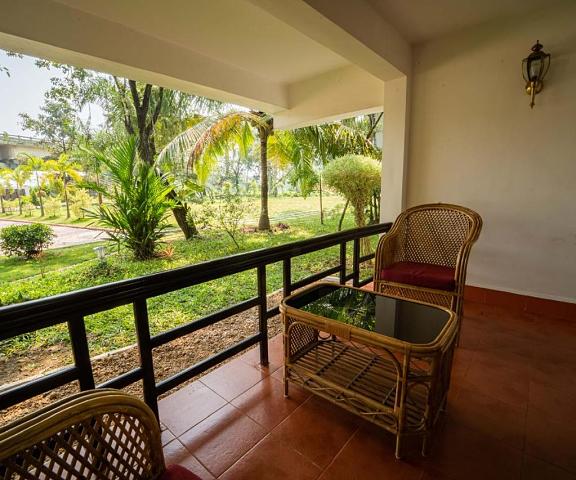 Nihara Resort & Spa Kerala Kochi Outdoors