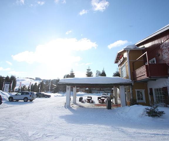 Hotel Hullu Poro Rovaniemi Sirkka Entrance