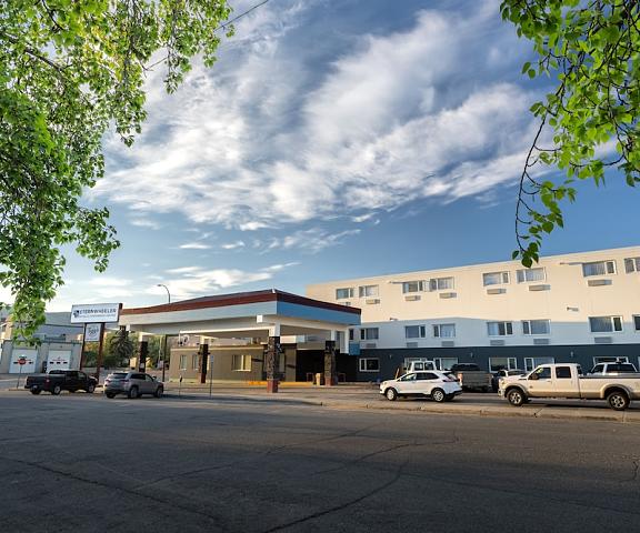 Sternwheeler Hotel and Conference Centre Yukon Whitehorse Facade