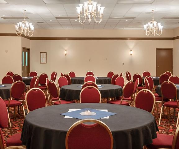 Quality Inn & Suites Yukon Whitehorse Banquet Hall