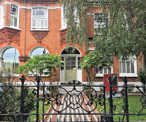 Balham Lodge England London Entrance