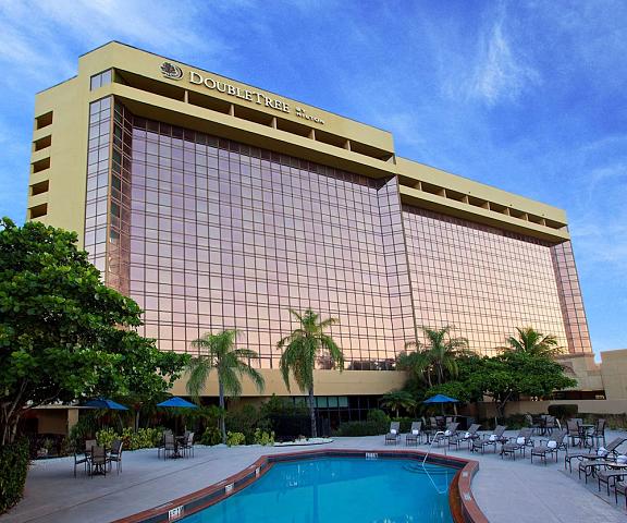 DoubleTree by Hilton Hotel Miami Airport & Convention Center Florida Miami Exterior Detail