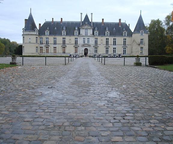 Château d'Augerville Golf & Spa Resort 5* Centre - Loire Valley Augerville-la-Riviere Facade