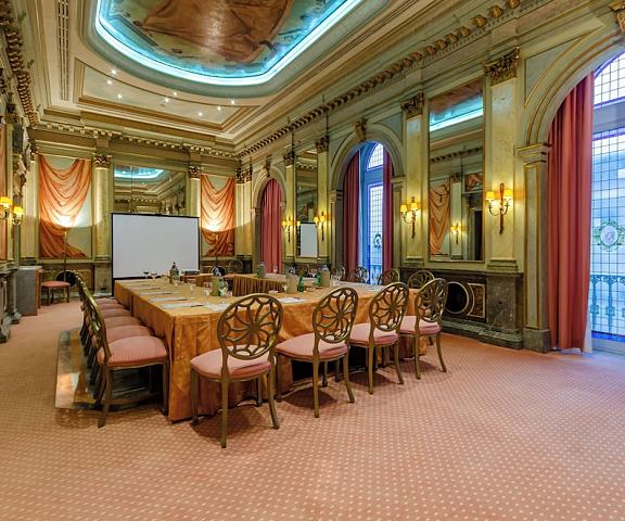 Olissippo Lapa Palace – The Leading Hotels of the World Lisboa Region Lisbon Meeting Room
