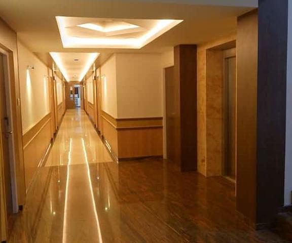 Hotel Aadhi Tamil Nadu Mayiladuthurai Corridors