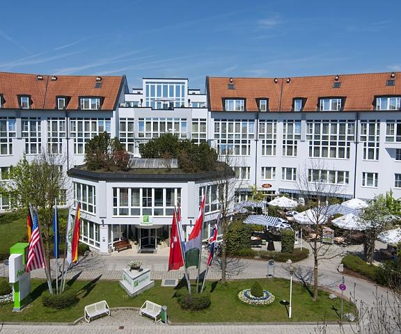 Holiday Inn Munich-Unterhaching, an IHG Hotel Bavaria Unterhaching Exterior Detail