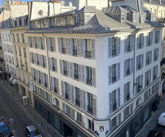 Holiday Inn Paris Elysees, an IHG Hotel Ile-de-France Paris Facade