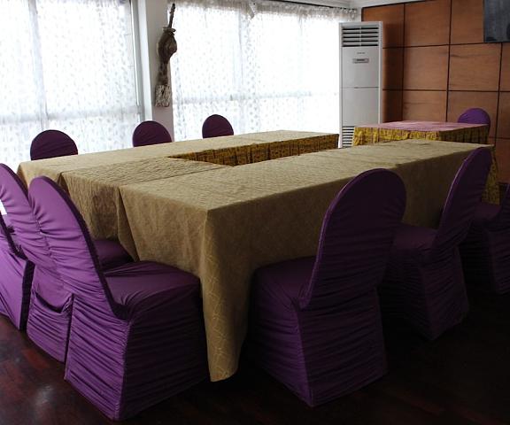 Lewat Hotel null Douala Meeting Room