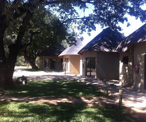 Shakawe Sands Lodge null Shakawe Property Grounds