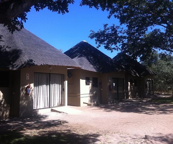 Shakawe Sands Lodge null Shakawe Property Grounds