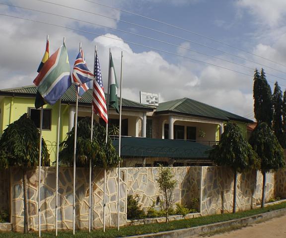 Dokua Royal Hotel null Kwabenyan Facade