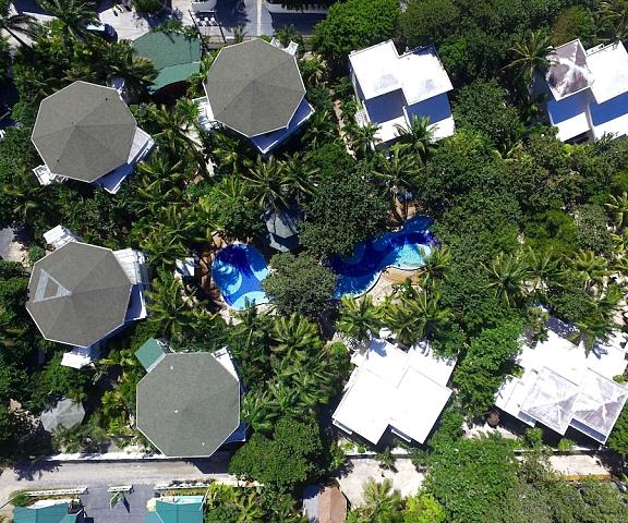 Paradise Beach Hotel Islas de la Bahia Roatan Aerial View