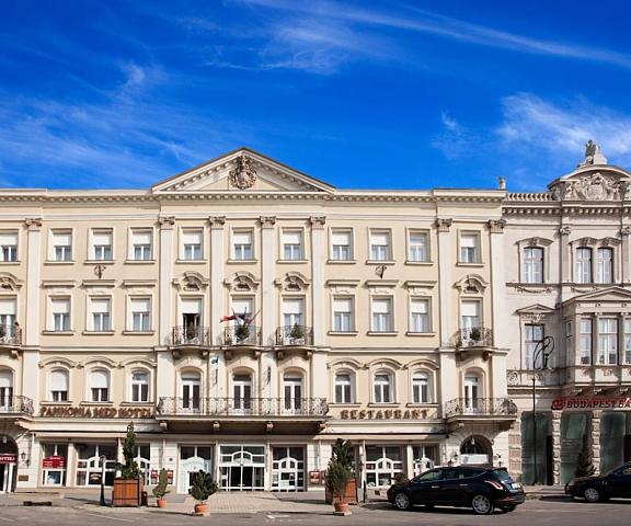 Pannonia Hotel null Sopron Facade