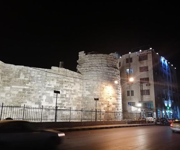 Al-Houriat Hotel null Amman Exterior Detail