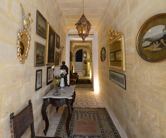 Paulos Valletta null Valletta Interior Entrance
