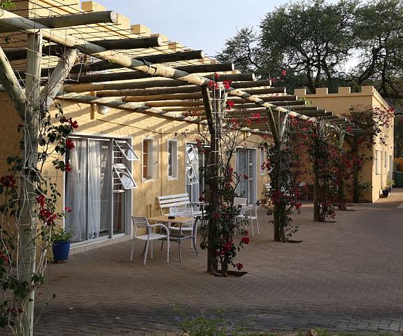 Capbon Guesthouse null Windhoek Garden