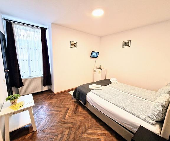 Main Square Apartments & More null Brasov Room