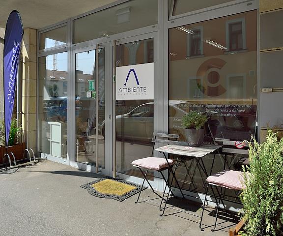 Business & Family Ambiente Apartments null Bratislava Entrance