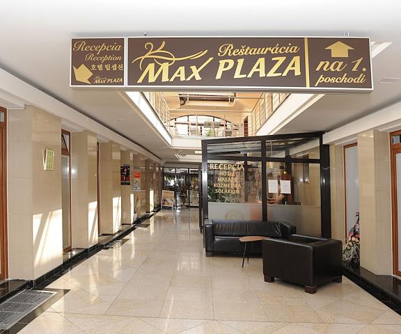 Hotel MAXPLAZA null Trnava Reception