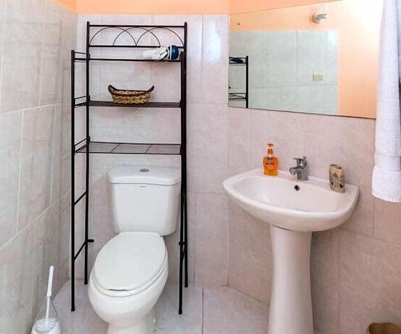 Baywatch Apartments null Castara Bathroom