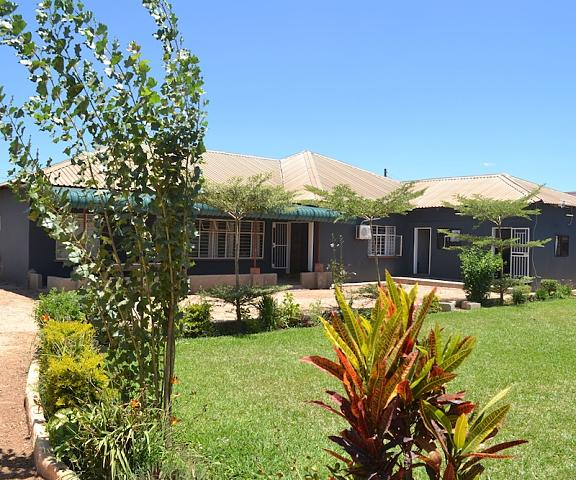 Honeybed Lodge null Lusaka Property Grounds