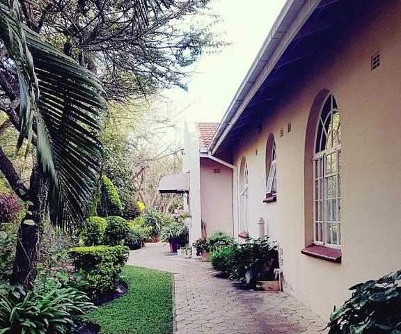 Lynn's Guest House null Bulawayo Entrance