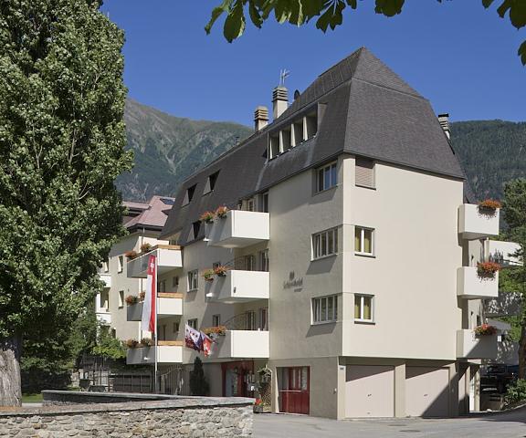 Schlosshotel - Self Check-In Hotel am Schlosspark Valais Brig Facade