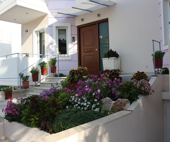 Veggie Garden Athens B&B Attica Elliniko-Argyroupoli Entrance
