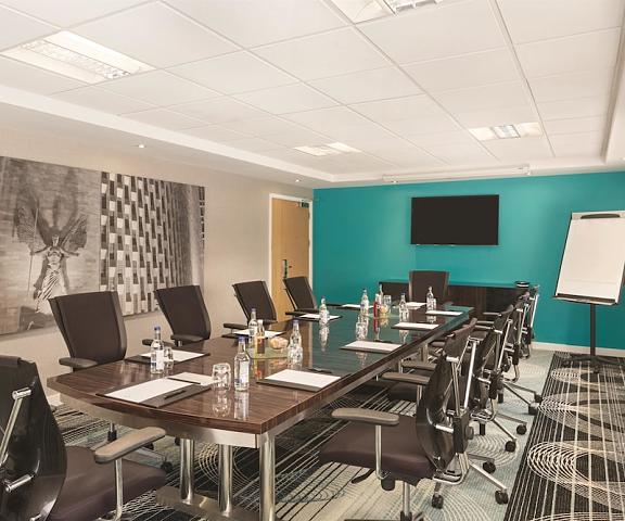 Ramada Hotel & Suites by Wyndham Coventry England Coventry Meeting Room
