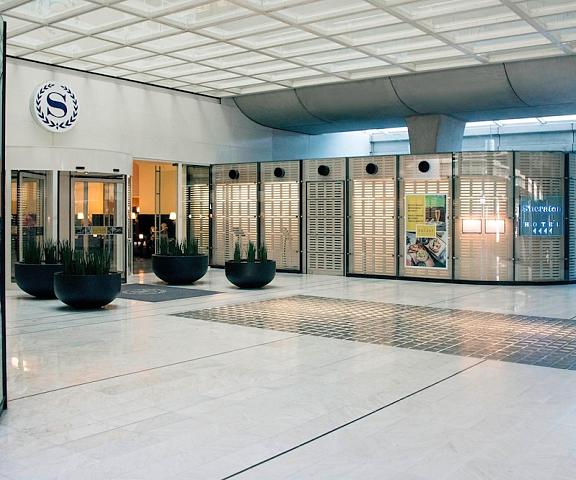 Sheraton Paris Charles de Gaulle Airport Hotel Ile-de-France Tremblay-en-France Exterior Detail