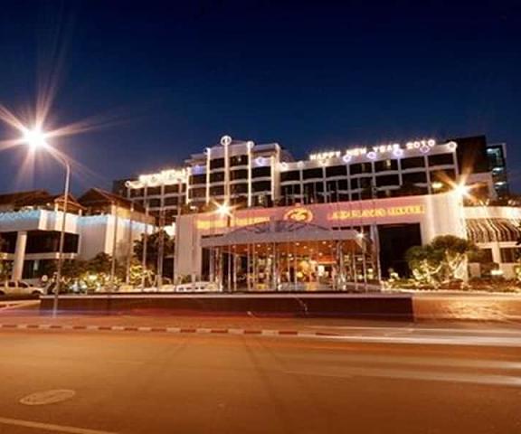 Lao Plaza Hotel null Vientiane Facade
