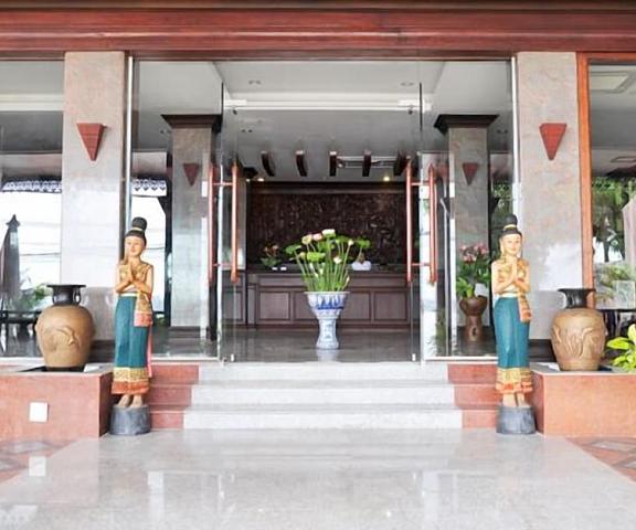 Sengtawan Riverside Hotel null Vientiane Entrance