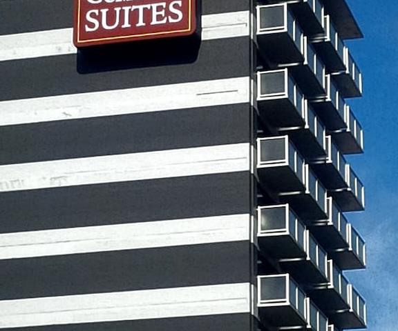 Comfort Suites Downtown Quebec Montreal Exterior Detail