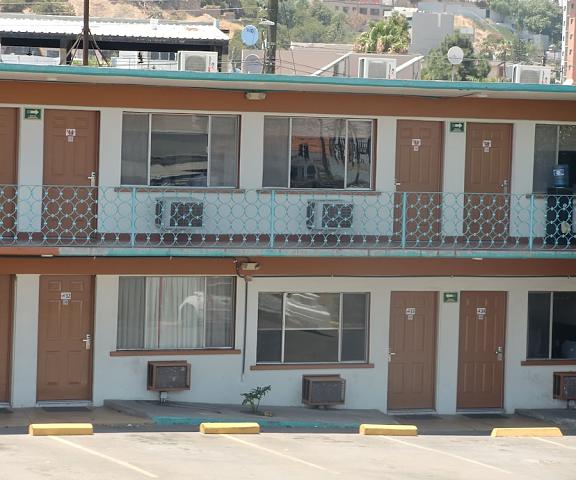 Hotel Reno Baja California Norte Tijuana Facade