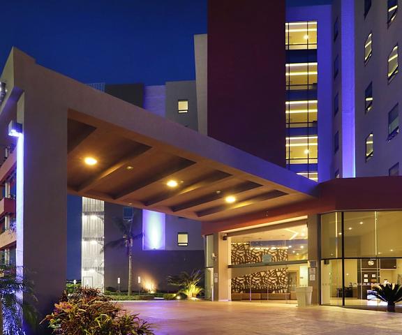 Holiday Inn Express Tuxpan, an IHG Hotel Veracruz Tuxpan Exterior Detail