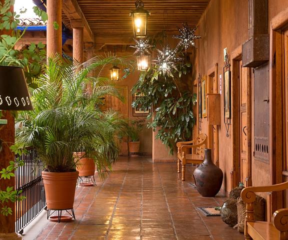 Hotel Casa del Refugio Michoacan Patzcuaro Interior Entrance