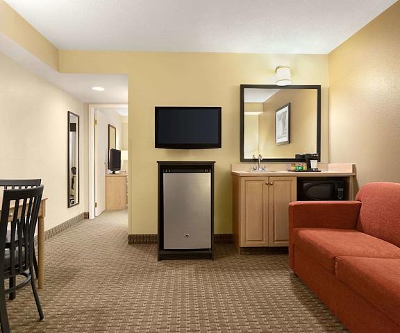 Travelodge Suites by Wyndham Moncton New Brunswick Moncton Room