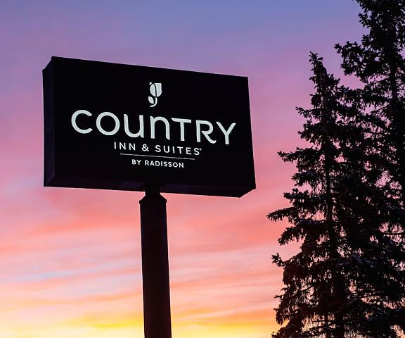 Country Inn & Suites by Radisson, Saskatoon, SK Saskatchewan Saskatoon Exterior Detail