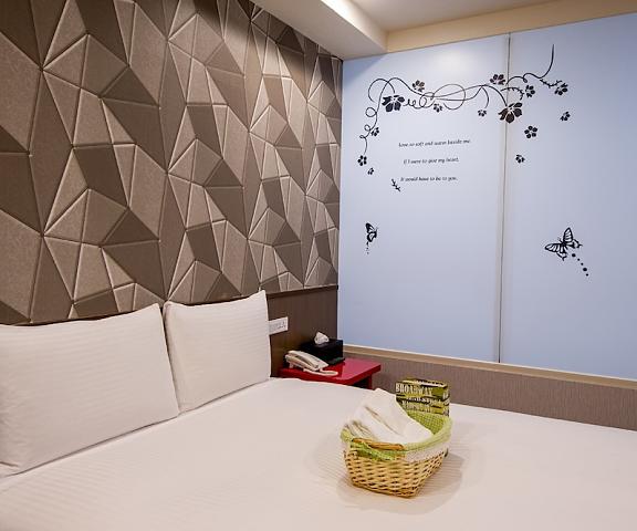 Hotel 6 - ZhongHua null Taipei Room