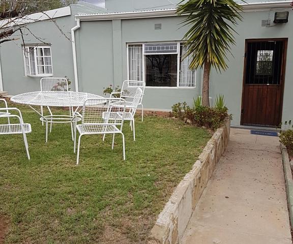 Oasis Shanti Backpackers Western Cape Oudtshoorn Property Grounds