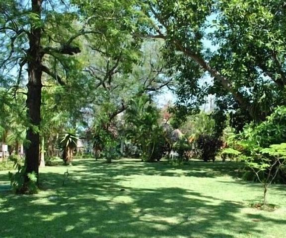 Blue Cottages Limpopo Hoedspruit Property Grounds